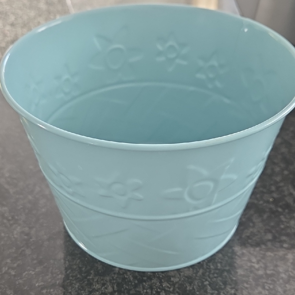 Light Blue Floral Spring Easter Embossed Metal Bucket